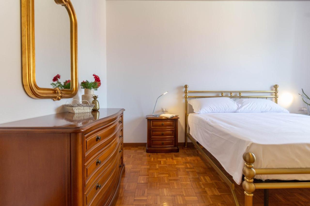 Mamma Ciccia Holiday Home - Casa Imperia แมนเดลโล เดล ลาริโอ ภายนอก รูปภาพ