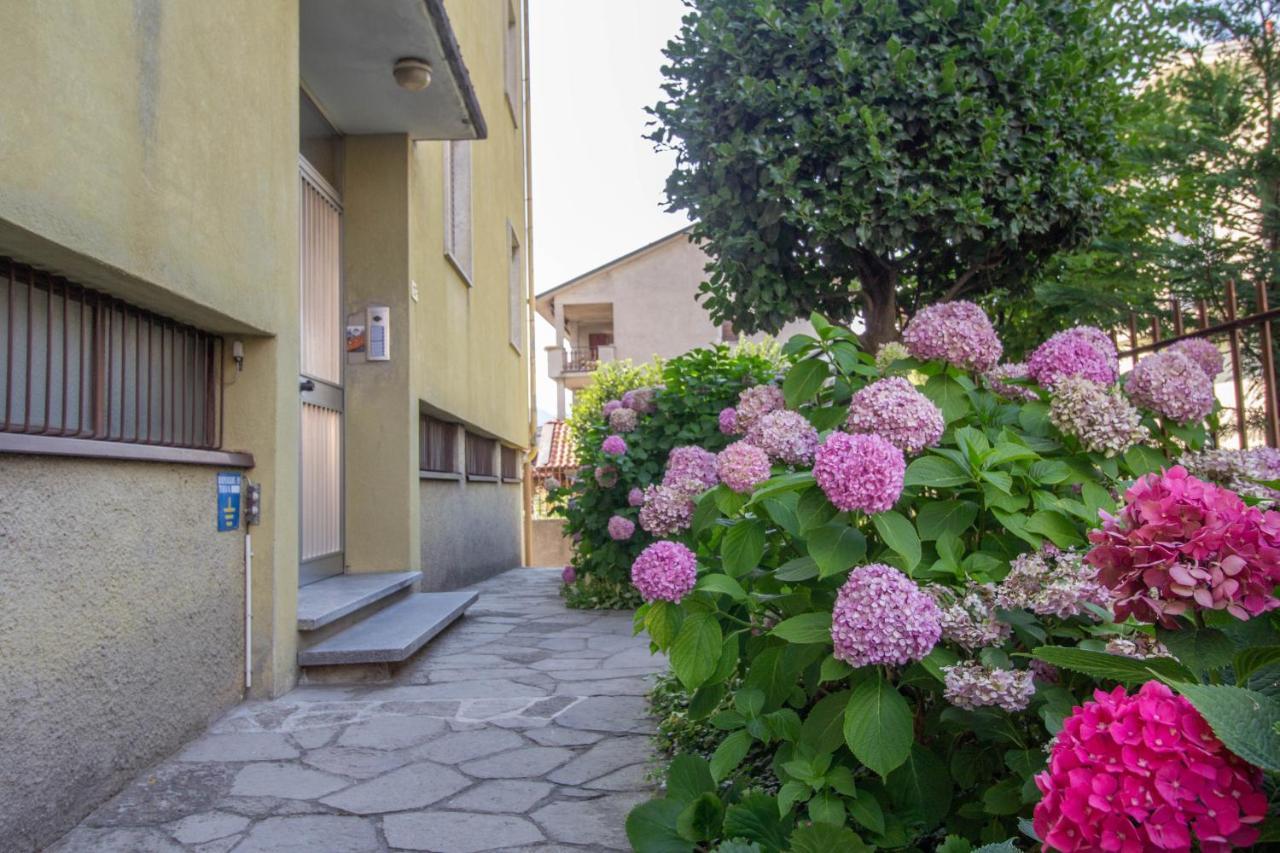Mamma Ciccia Holiday Home - Casa Imperia แมนเดลโล เดล ลาริโอ ภายนอก รูปภาพ