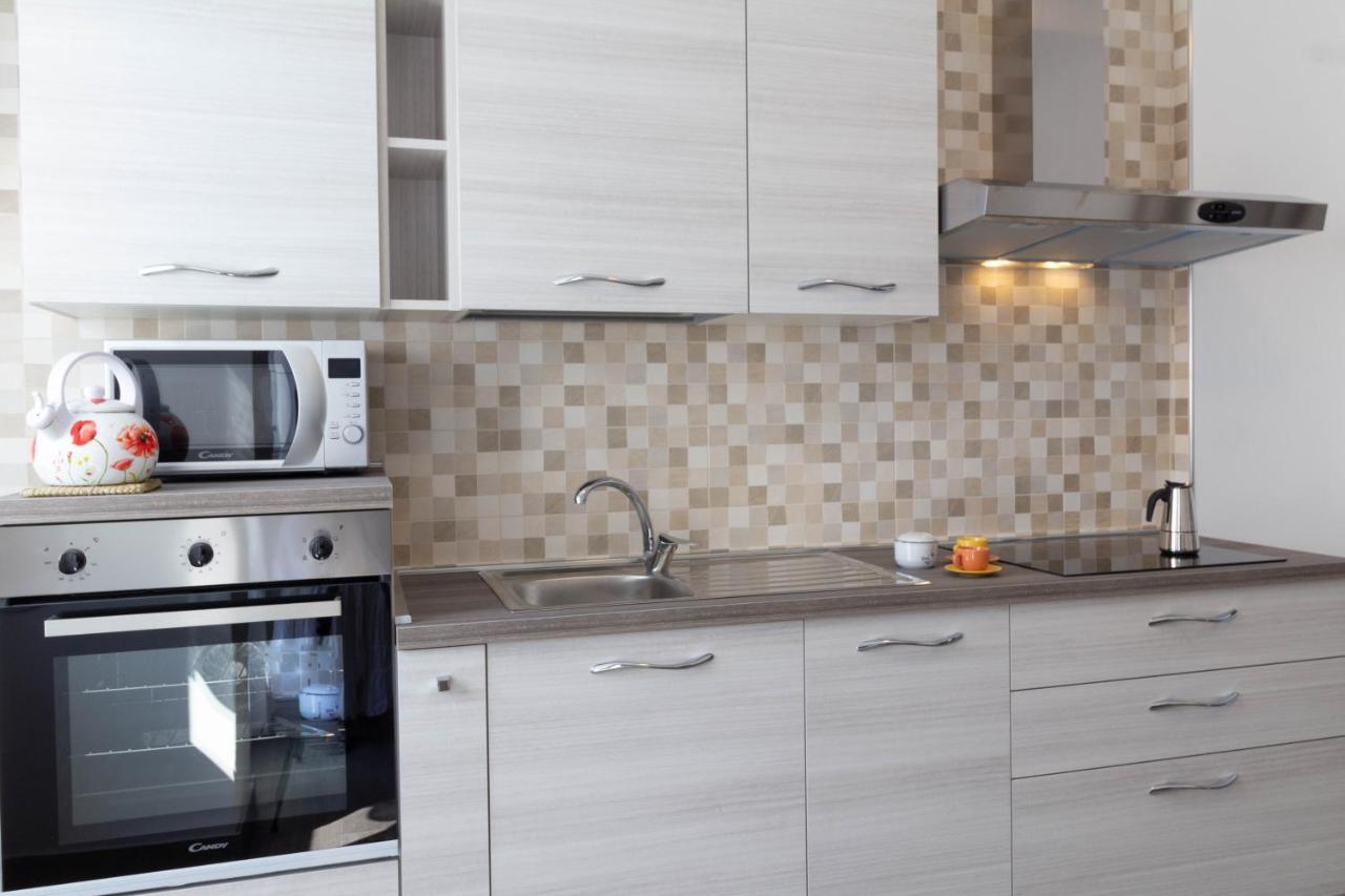 Mamma Ciccia Holiday Home - Casa Imperia แมนเดลโล เดล ลาริโอ ภายนอก รูปภาพ