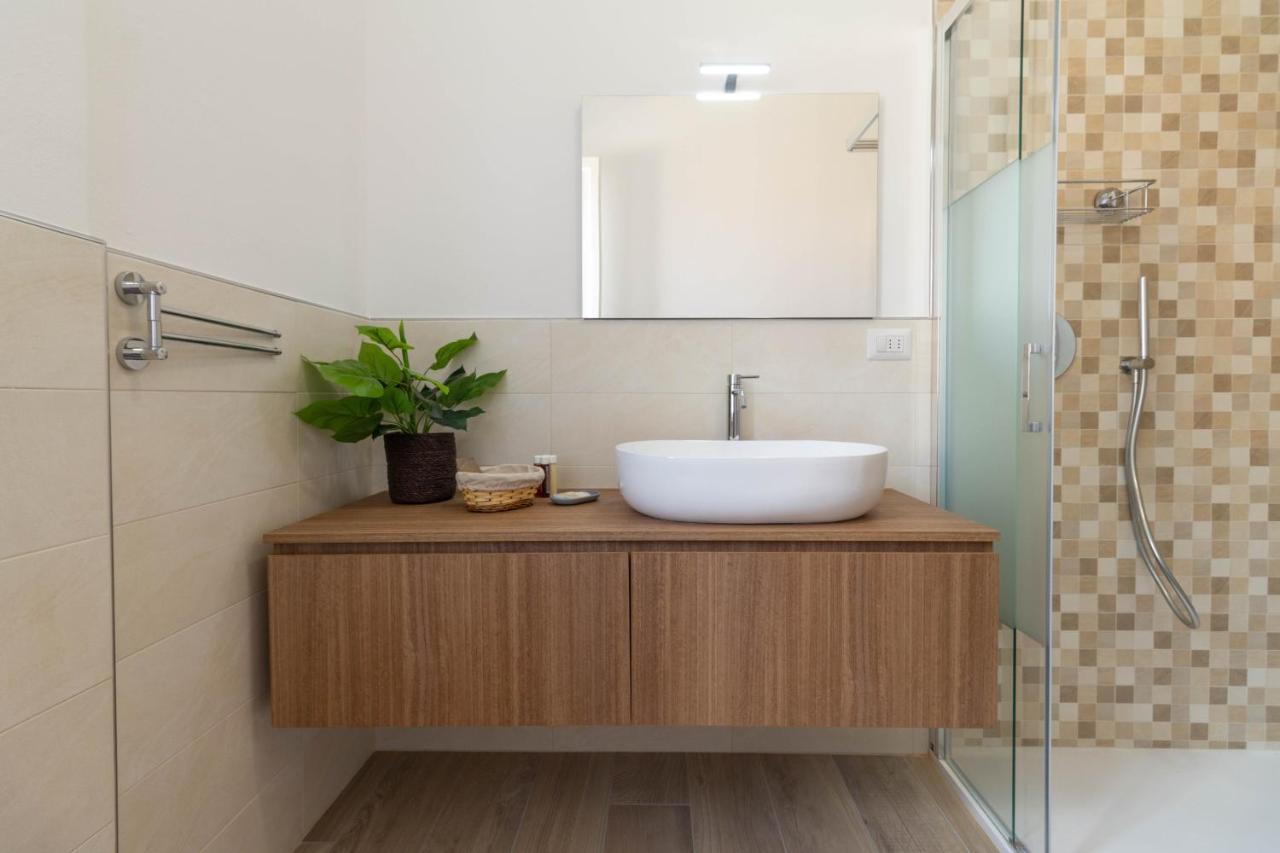 Mamma Ciccia Holiday Home - Casa Imperia แมนเดลโล เดล ลาริโอ ภายนอก รูปภาพ