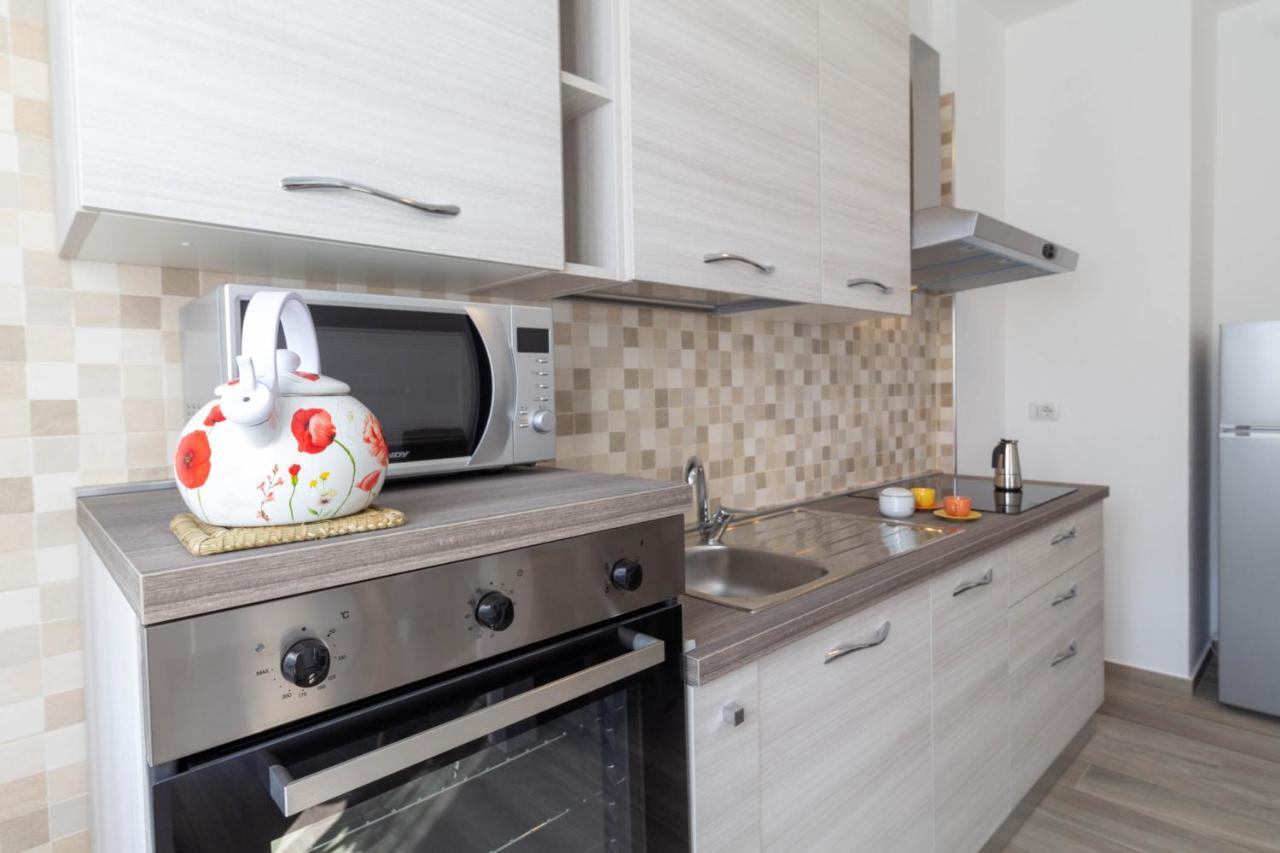 Mamma Ciccia Holiday Home - Casa Imperia แมนเดลโล เดล ลาริโอ ภายนอก รูปภาพ